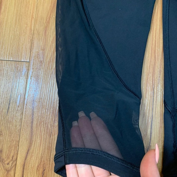 Lululemon Run with The Sun Crop Black 4 Mesh 19" - Picture 9 of 16
